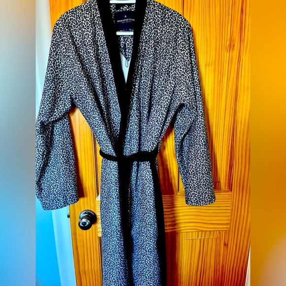 Morgenstern Skylight Leopard Robe - Picture 1 of 1